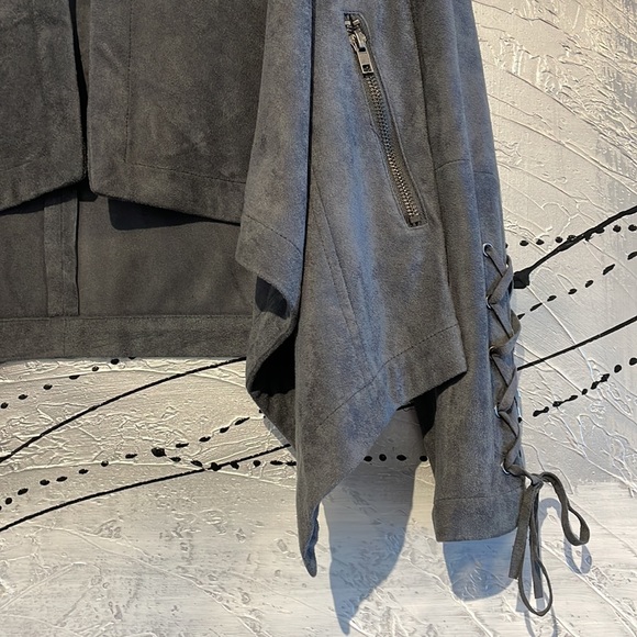 Cupcakes & Cashmere Open Front Faux Suede Jacket Size XS Grey NWOT - Picture 5 of 9